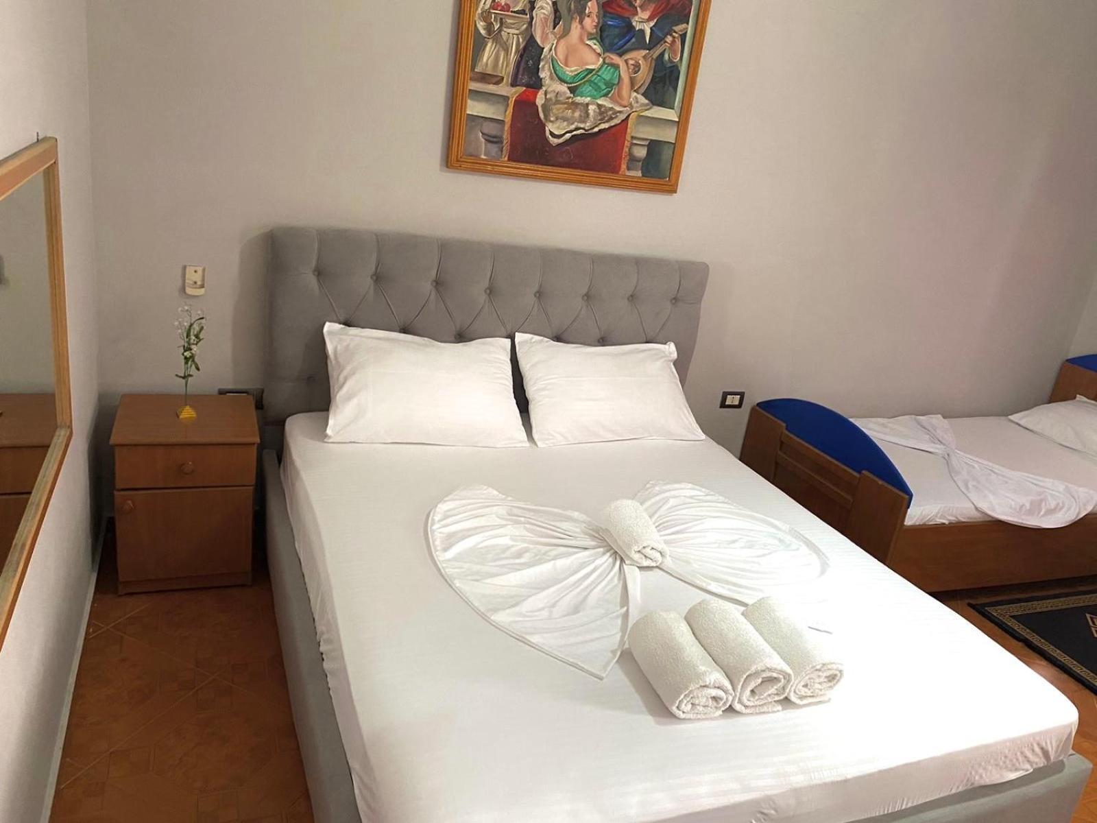 Hotel Belind Berat Exterior photo